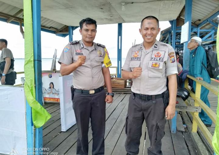 Menjelang  Natal 2019 Dan Tahun Baru 2020 Kapolsek Rangsang Barat dan Kades Sialang Pasung Bangun Pospam Pengaman.