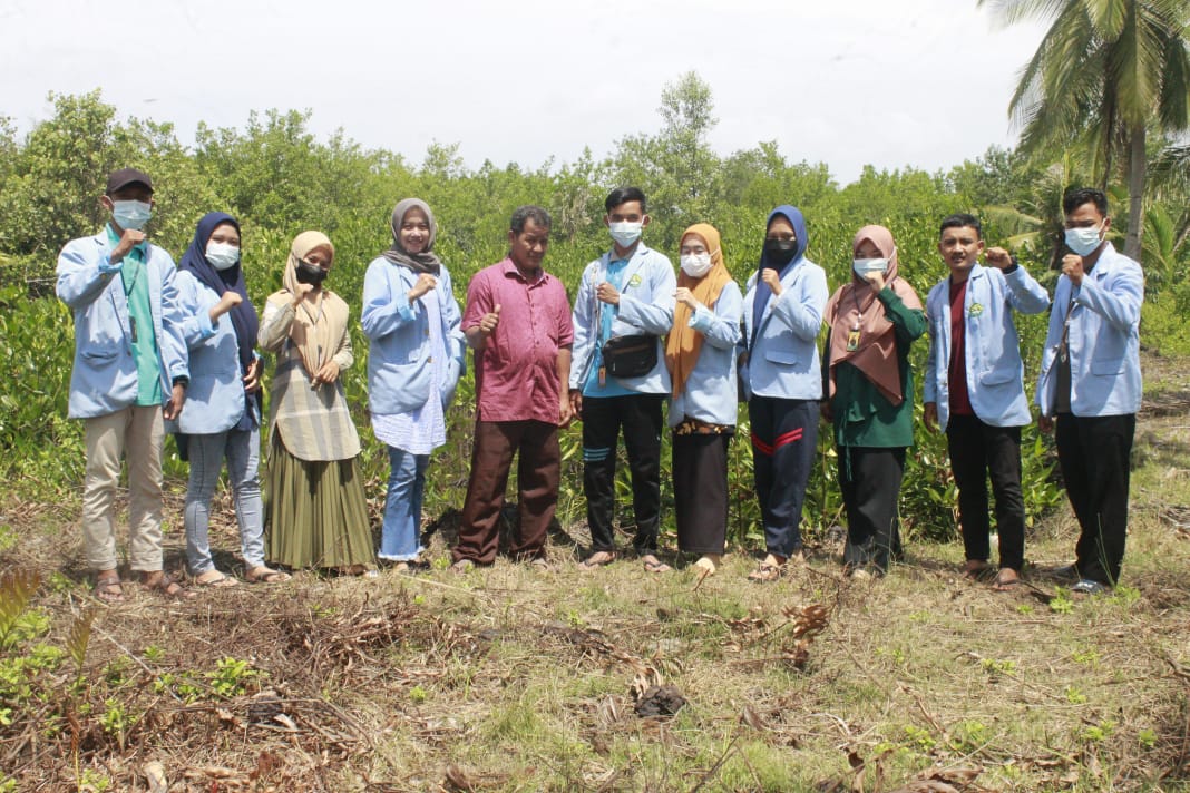 Mahasiswa Universitas Riau (KUKERTA DESA SIALANG PASUNG) 2021 Melaksanakan Kunjungan ke Kelompok Pelestari Mangrove dan Purposal (Api-api)